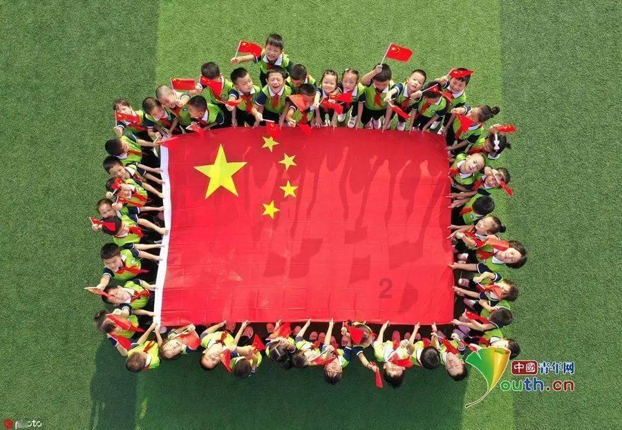 突然传来消息:周星驰向资本妥协,杜琪峰苦撑,香港电影还有救吗