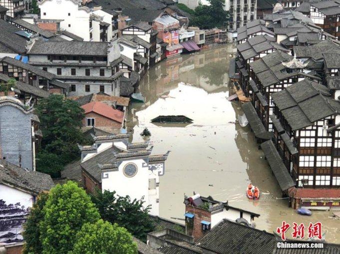 看业绩不看名气！这些基金被逆势布局，